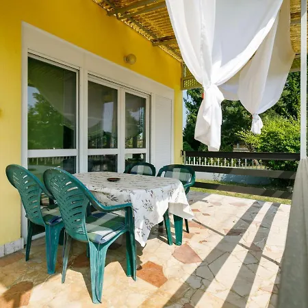 Sunny Day By Interhome Hébergement de vacances *