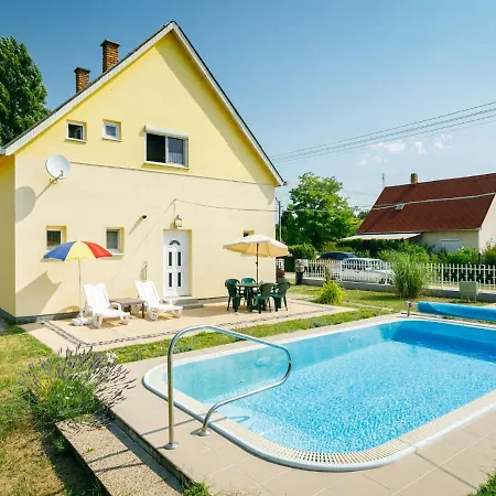 Sunny Day By Interhome Hébergement de vacances Balatonmáriafürdő